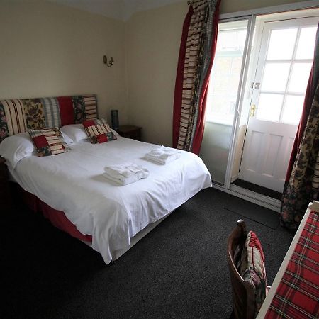Отель The White Hart Whitchurch  Номер фото