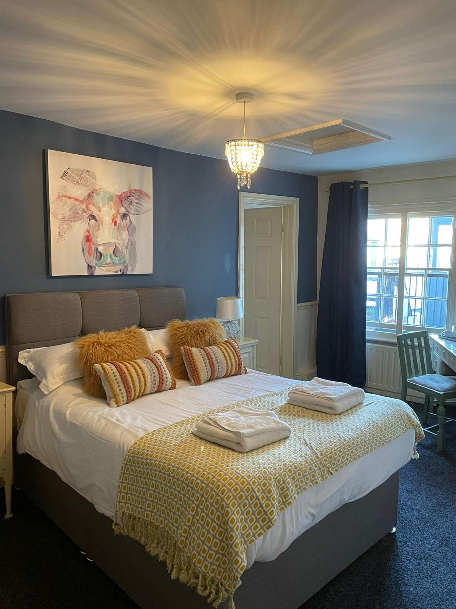 Отель The White Hart Whitchurch  Номер фото
