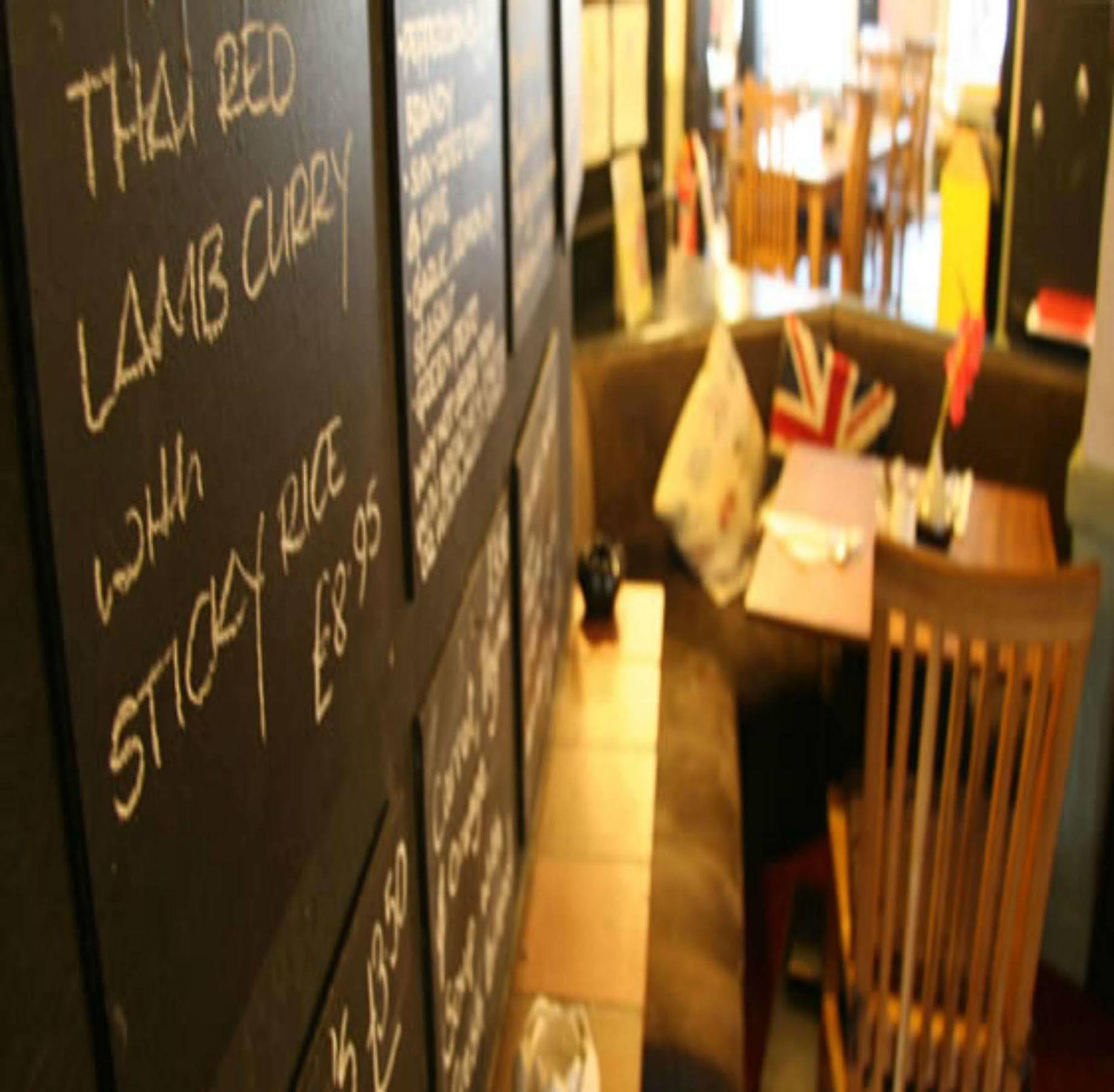 Отель The White Hart Whitchurch  Экстерьер фото